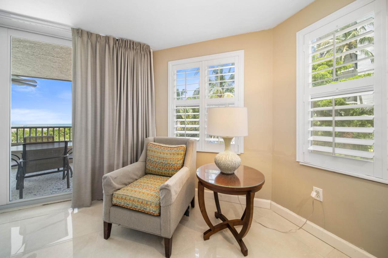 Gullwing Beach Front Resort Fort Myers Beach Exterior photo